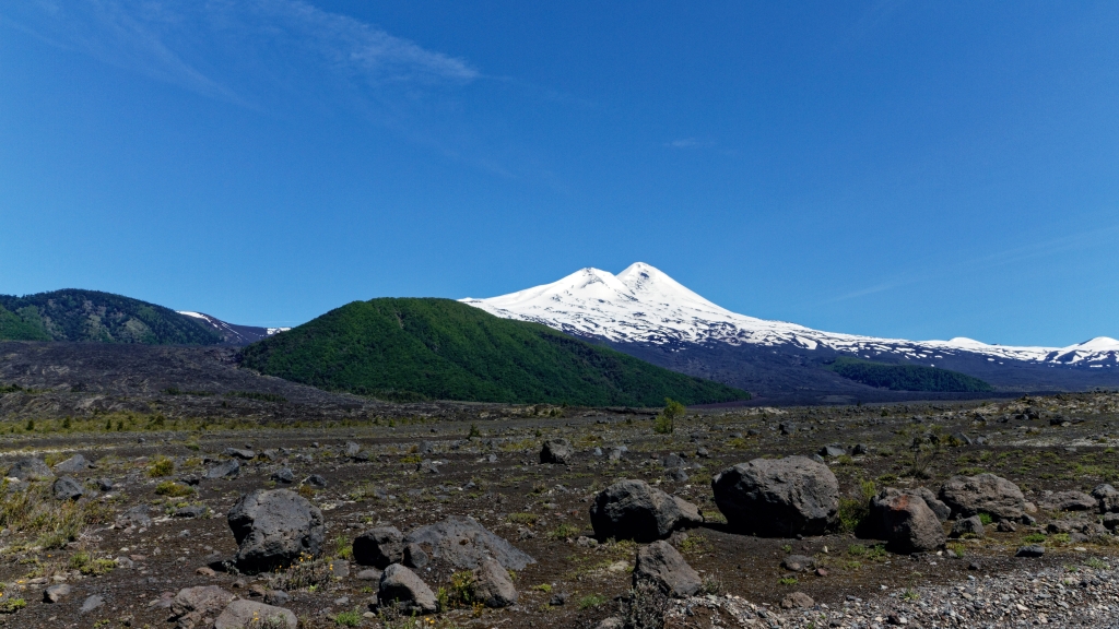 09 - Conguillio NP (1) - Volcan Llaima.jpg
